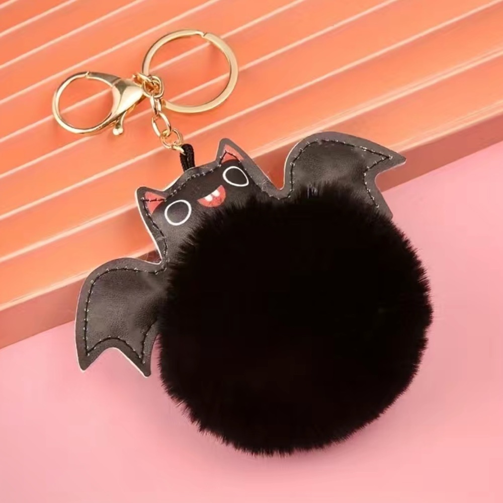 1 NEW Halloween Bat Pom Pom Keychain Handbag Accessory